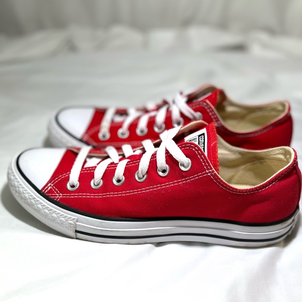 Converse All-Star, Low Top Red, M7.5/W9.5, Great Condition